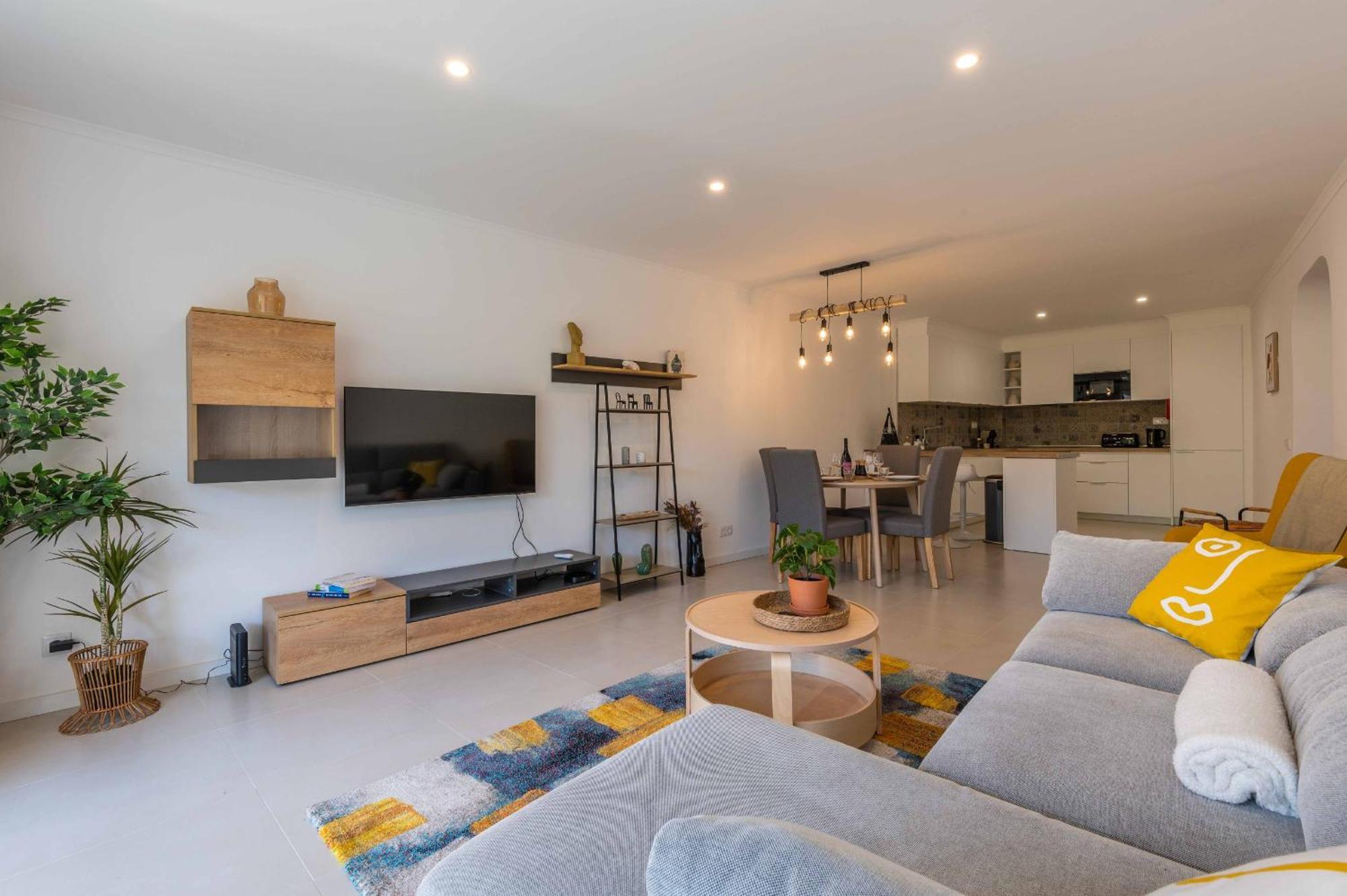 Lemon House - 400M From The Beach - Wifi 알부페이라 외부 사진