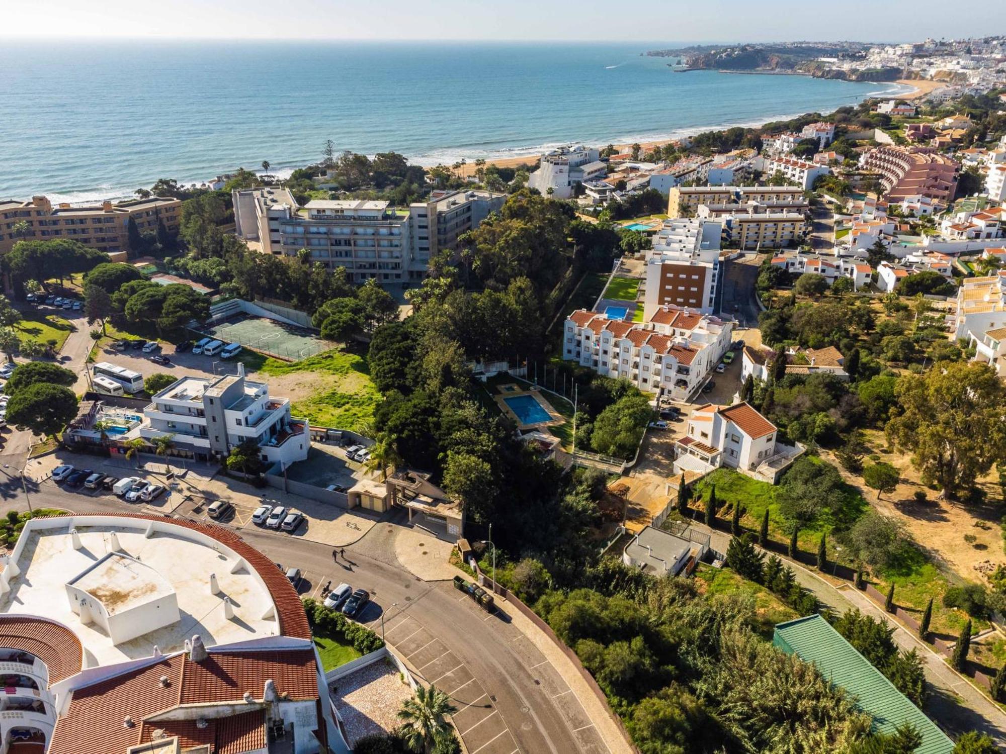 Lemon House - 400M From The Beach - Wifi 알부페이라 외부 사진
