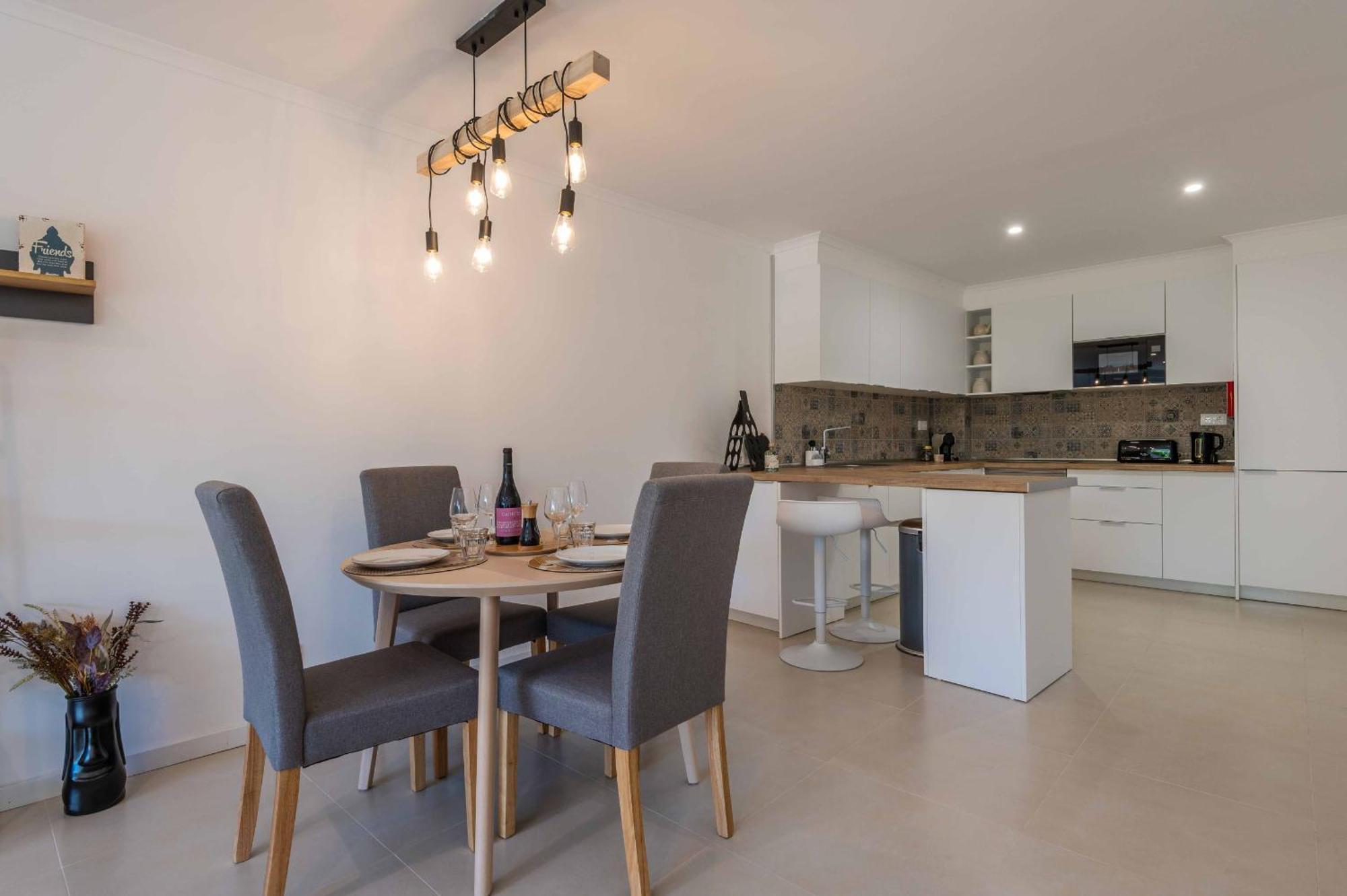 Lemon House - 400M From The Beach - Wifi 알부페이라 외부 사진